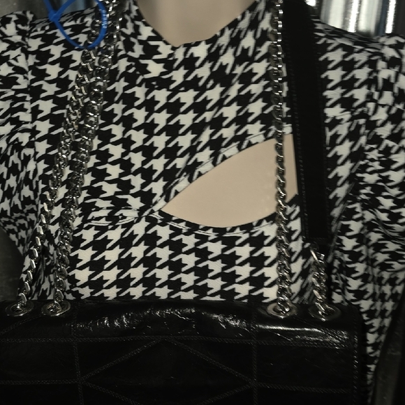 MCM Black Croc-Embossed Shoulder Bag - Picture 11 of 13